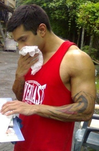 karan singh92 - KARAN SINGH GROVER-ARMAAN MALIK