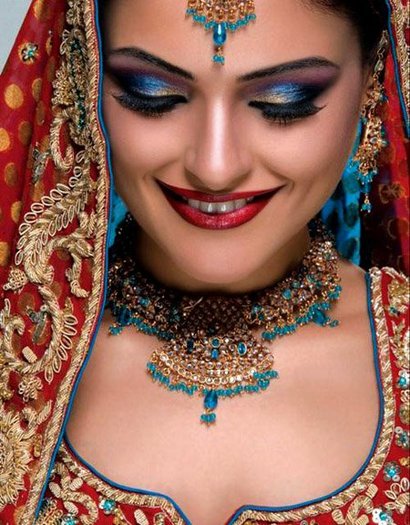 76187_132206076835811_100001392595271 - Hindi Make-up