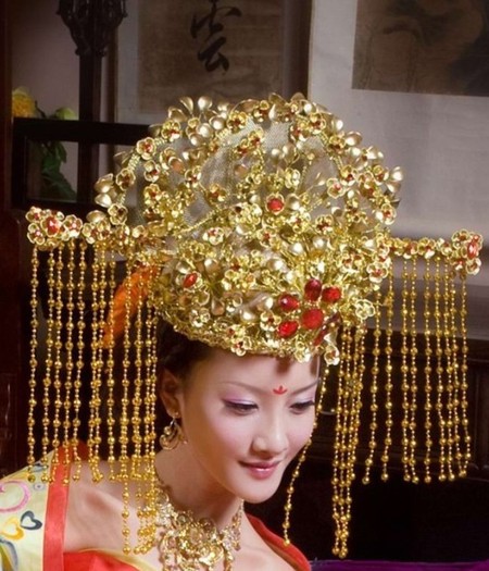 20113203040 - Costume traditionale chinezesti1