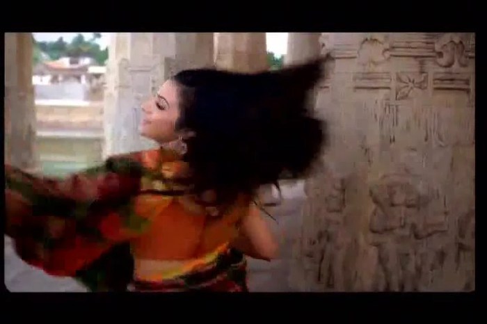 tMDkb - DILL MILL GAYYE SHONA NICE DRESSED IN SAREE CATCH