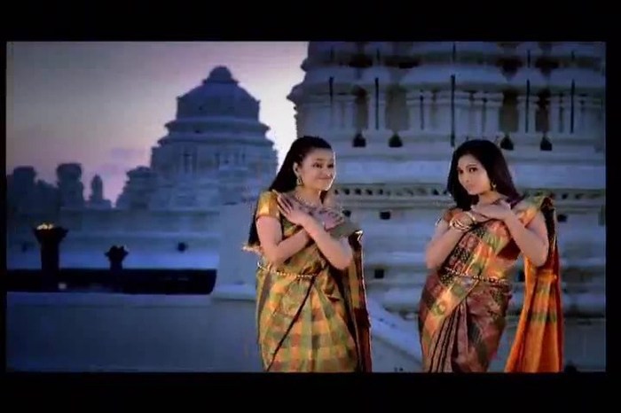 TXQP4 - DILL MILL GAYYE SHONA NICE DRESSED IN SAREE CATCH