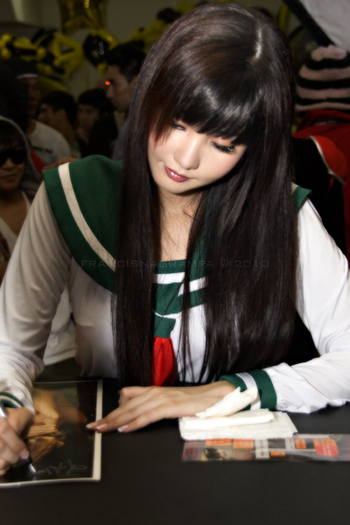  - I - Kagome cosplay