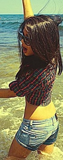 yhudf - selena gomez