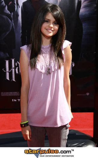 35423_104874386229787_100001216786781_36029_4746418_n