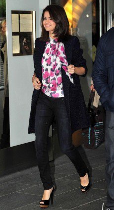 73461_117450928314473_100001486997141_114069_4535807_n