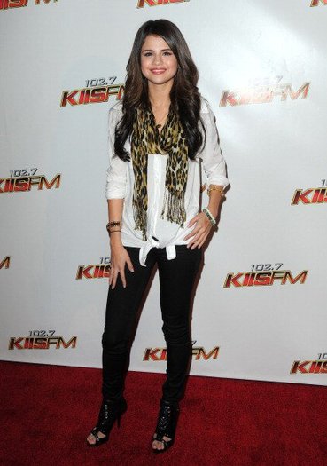 154325_108761859195746_100001857962189_72534_7328198_n