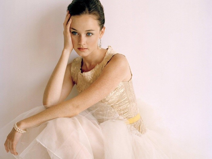 alexis-bledel-wallpaper1600-x-1200-_female-celebrities
