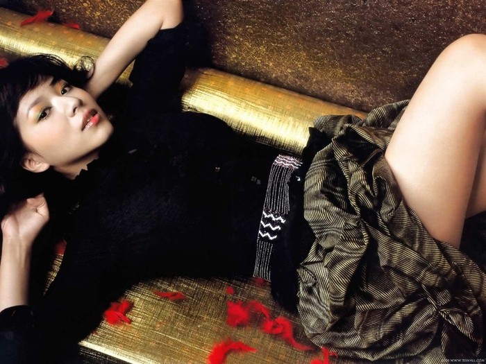 beautiful-chinese-girl-wallpaper1600-x-1200-_female-celebrities