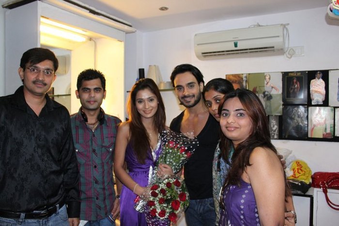 Sara_Khan-Angad_Hasija-K Himaanshu Shukla (5)