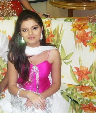 71529157024141005101100 - Radhika-Rubina Dilaik1