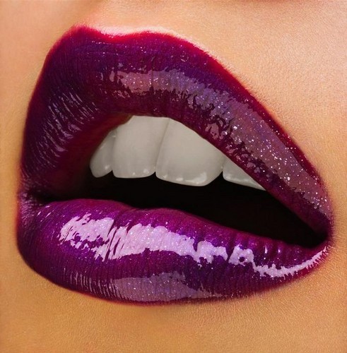 glossy,lips,sexy,violet,make,up,purple-ce5178042959650bc81147c0923feccf_h