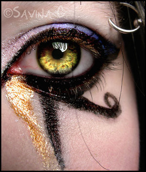 eye,make,up,art,eyes,dark,face-e4293f4d1d553657b693b0c1df36f30b_h