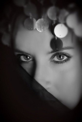 eyes,girl,portrait,gypsy,b,w,face-2f7814f98cd760ad5ab89d0c2d677bed_h