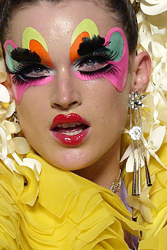 make,up-5e7db20ca73cd507d61bb9a9ec98602d_h