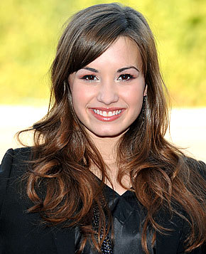 Demi Lovato poze tunsori - next top model by alexandra