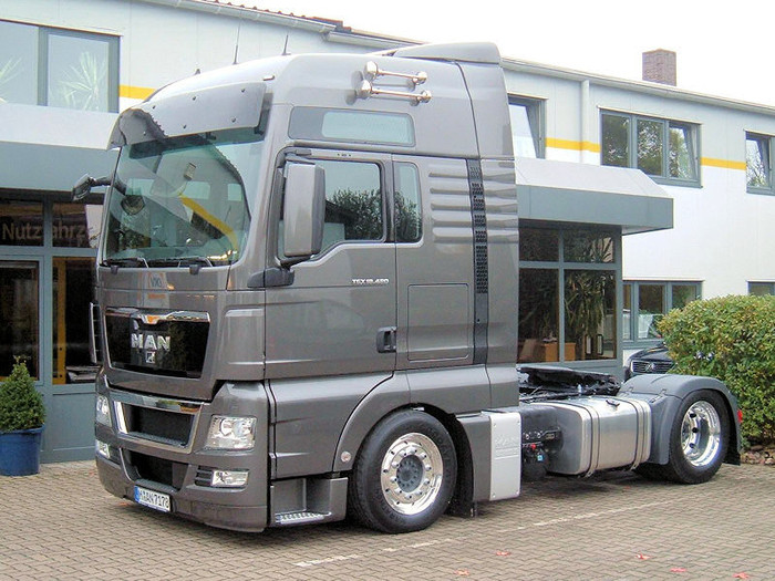 MAN-TGX-18480-Rolf-190308-02[1]