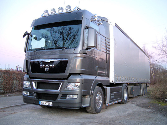 MAN-TGX-18540-Rolf-190308-02[1]