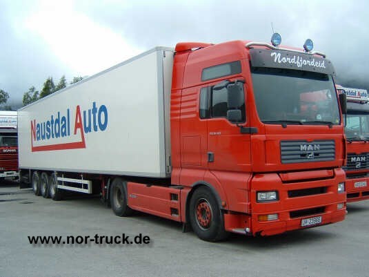 NaustdalAuto%20MAN%20TGA%20SZ%202a-3a[1]