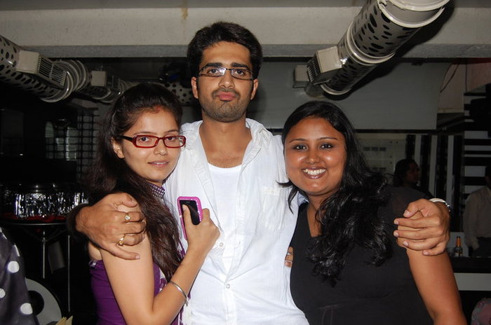 37741122523813145918442