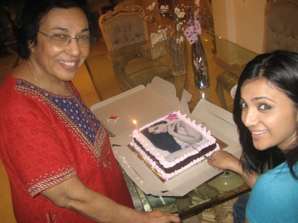 16251_203516890746_724190746_3060509_286525_n - DILL MILL GAYYE SHILPA BIRTHDAY 2009