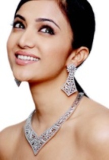 384-85 - Shilpa Anand