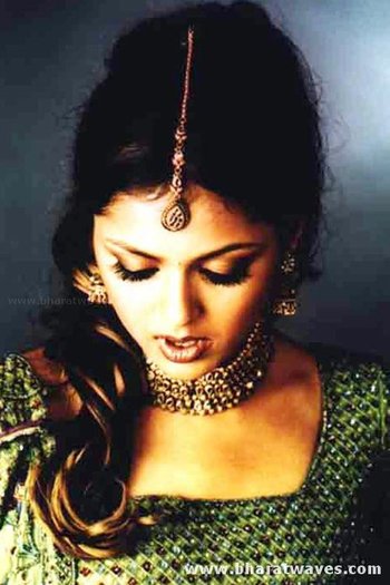 39333_146107645402057_144280905584731_442233_1785386_n - Drashti Dhami Akka Dr Muskaan Chadda