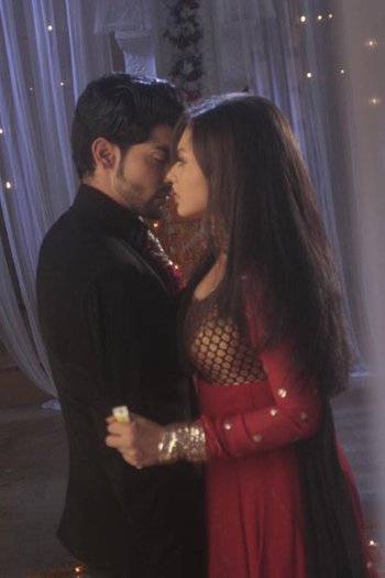 74869_174970955849059_144280905584731_626142_3489292_n - Drashti Dhami Akka Dr Muskaan Chadda