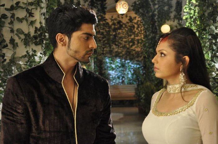 76415_179264925419662_144280905584731_652351_3591349_n - Drashti Dhami Akka Dr Muskaan Chadda
