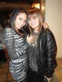 thumbnailCA209BMM - Jasmine V