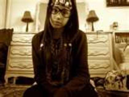 thumbnailCA62Y32D - Jasmine V