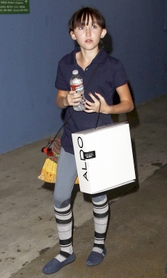 normal_mileycyrus_013 - 0-0 MILEY NOAH CYRUS SHOPPING IN BEVERLY HILLS