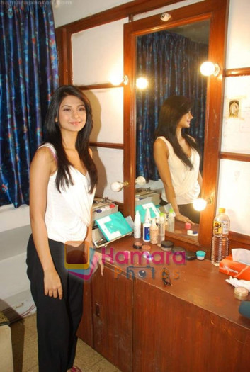 normal_Jennifer Winget at Cinevistaas Dill Mill Gaye celebrates 400 episodes in Kanjumarg on 5th Aug - Jennifer Winget