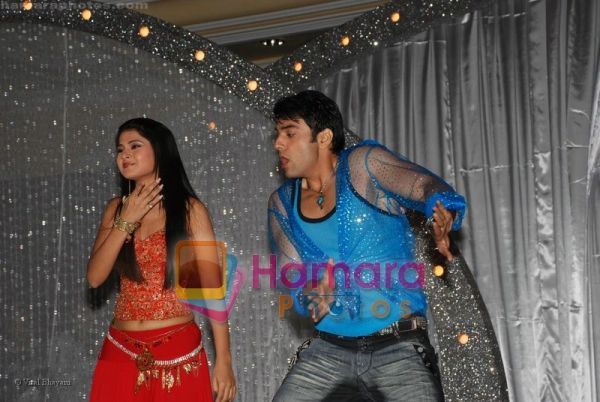 normal_Jennifer Winget at the Launch of Star One_s Zara Nachke Dikha in ITC Grand Central on 16th Ju - Jennifer Winget