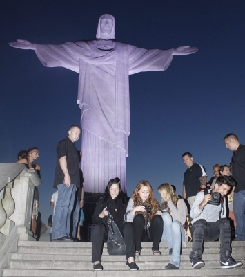 normal_034 - 0-0 Visiting Cristo Redentor In Rio De Janeiro