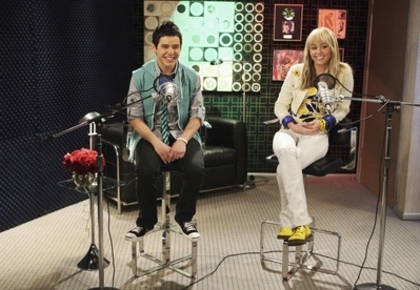 normal_190 - Hannah Montana Season 3 Production Stills