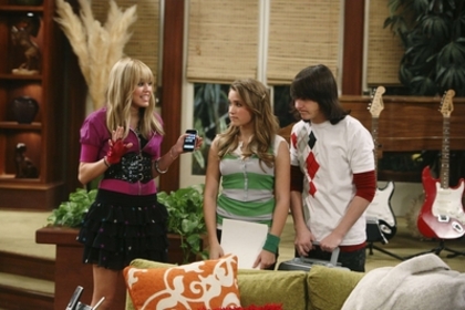 normal_192 - Hannah Montana Season 3 Production Stills