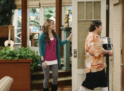 normal_201 - Hannah Montana Season 3 Production Stills