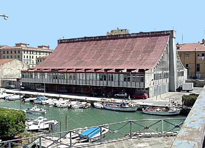 Mercato del Pesce(Livorno) - O CALATORIE IN 80 DE ZILE