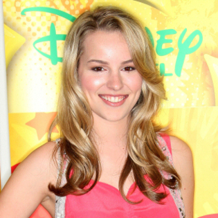 bridgit-mendler-lemonade-mouth - Lemonade Mouth