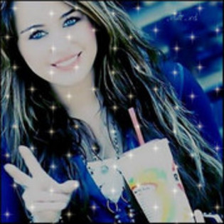 35570333_NWLNJOFKD - Poze cu Miley Cyrus