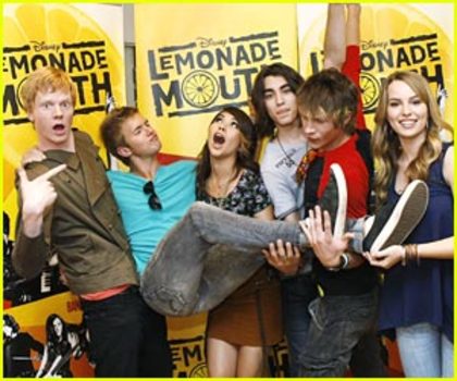 lemonade-mouth-disney-downtown
