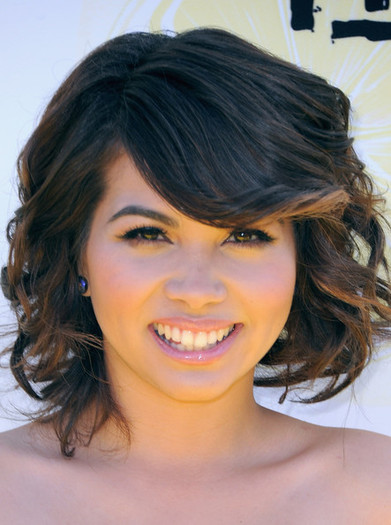 Premiere Disney Channel Lemonade Mouth Stevenson Azp603OakYel