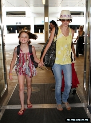 normal_005~4 - Ramona and Beezus - Arriving at Miami Airport 17th July