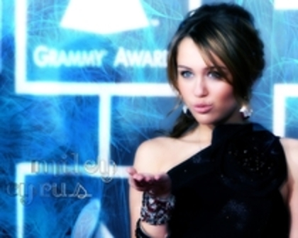 30468353_JRRHJTKAA - Miley Cyrus