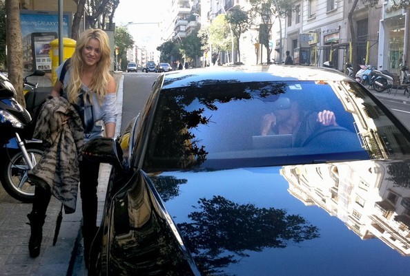 Shakira+Gerard+Pique+Picks+up+Shakira+IvW470fLhOVl