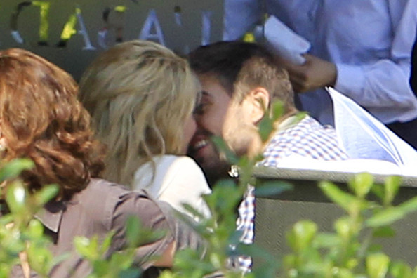 Shakira+Shakira+Gerard+Pique+Barcelona+nMutDgpNkz3l - Shakira