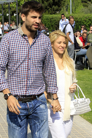 Shakira+Shakira+Gerard+Pique+Barcelona+rrbt3WtPSfXl - Shakira