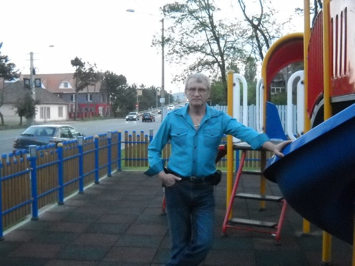 priveste in fata cu......manie - EU cu MINE