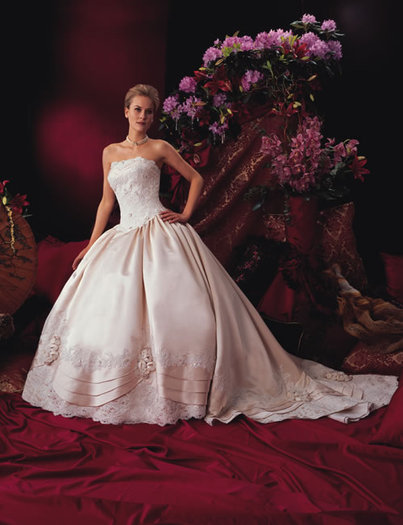 fantasy-wedding-gowns