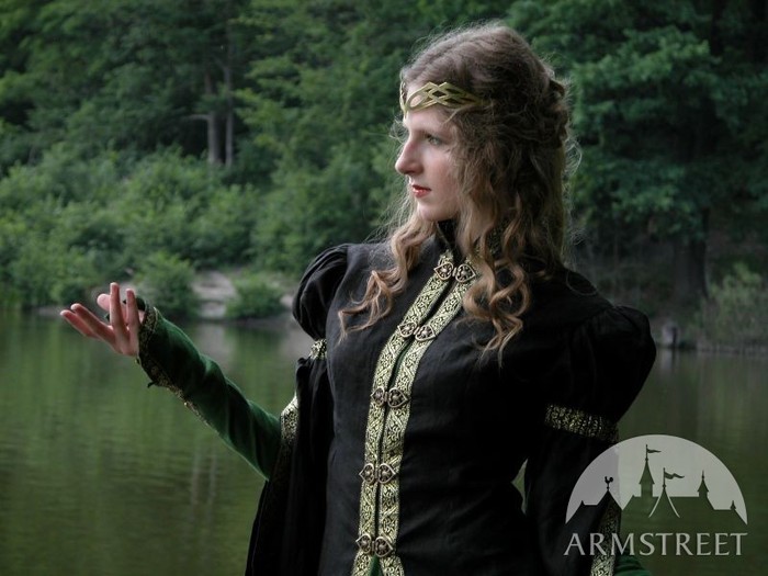 medieval-fantasy-overcoat-forest-princess-1